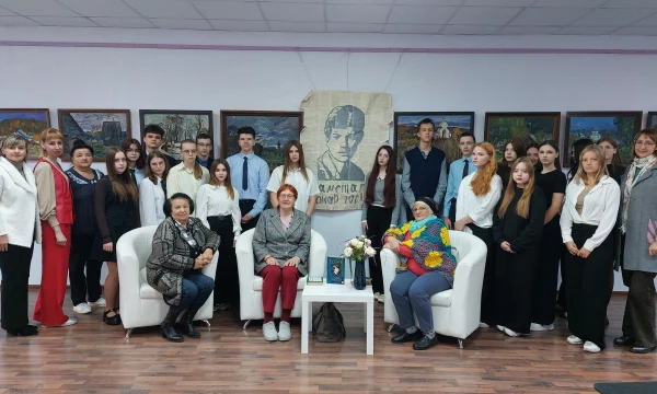 Литературный час &laquo;Заметался пожар голубой&raquo;